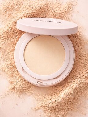 NIB Laura Mercier Translucent Ultra Blur Pressed Setting Powder